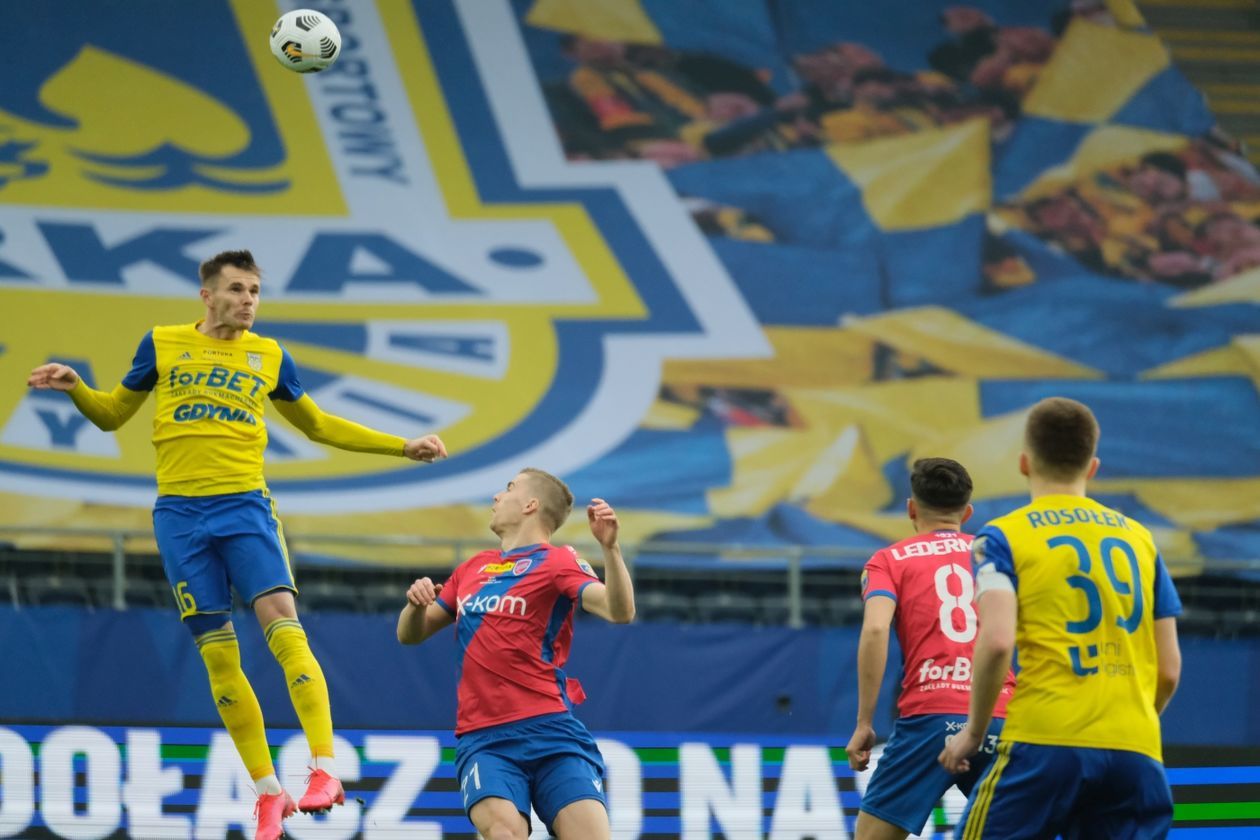  Raków Częstochowa pokonał na lubelskiej Arenie Arkę Gdynia 2 :1 i wygrał Puchar Polski (zdjęcie 1) - Autor: Maciej Kaczanowski