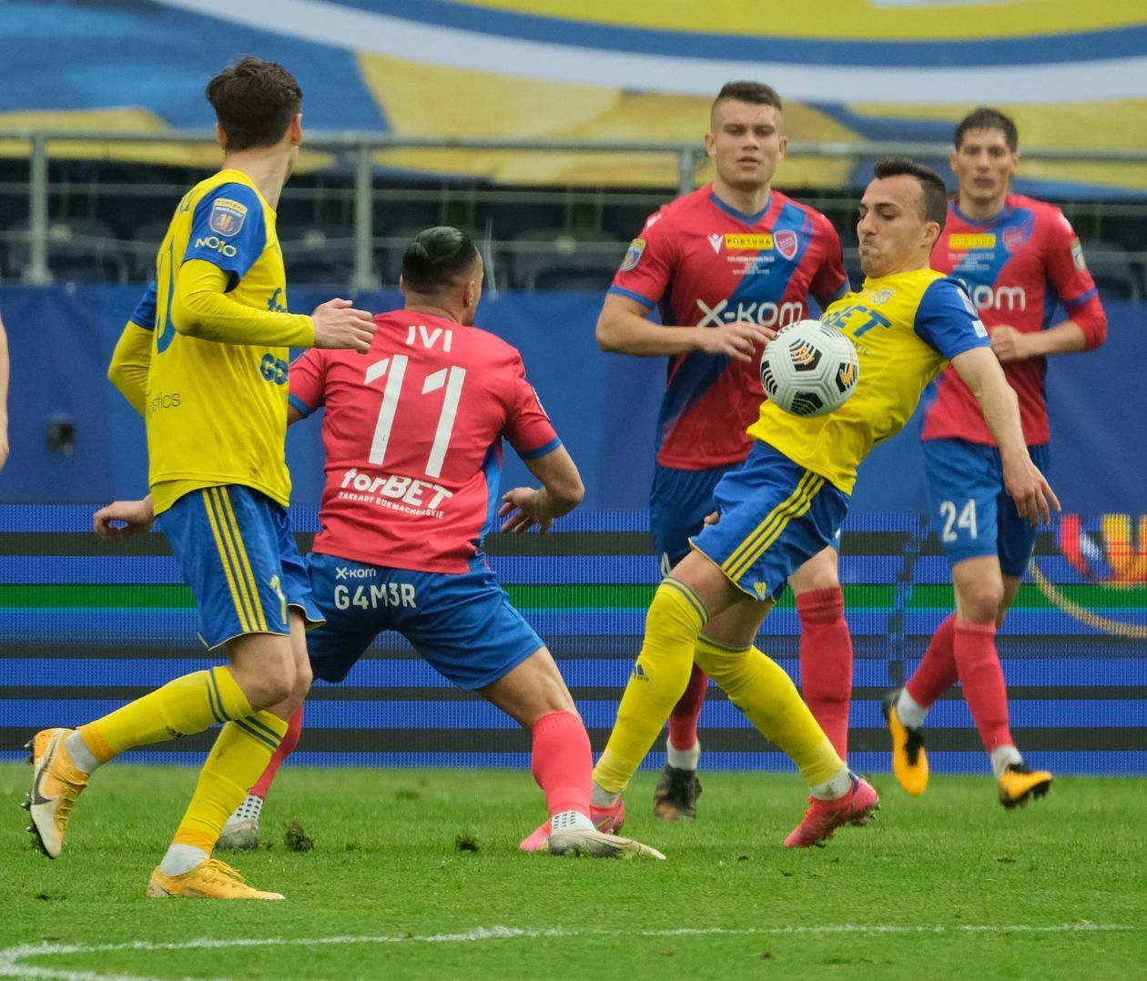  Raków Częstochowa pokonał na lubelskiej Arenie Arkę Gdynia 2 :1 i wygrał Puchar Polski (zdjęcie 1) - Autor: Maciej Kaczanowski