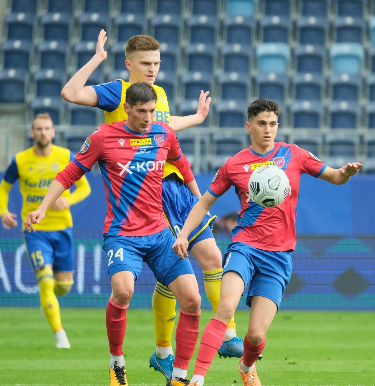 Raków Częstochowa pokonał na lubelskiej Arenie Arkę Gdynia 2 :1 i wygrał Puchar Polski (zdjęcie 1) - Autor: Maciej Kaczanowski