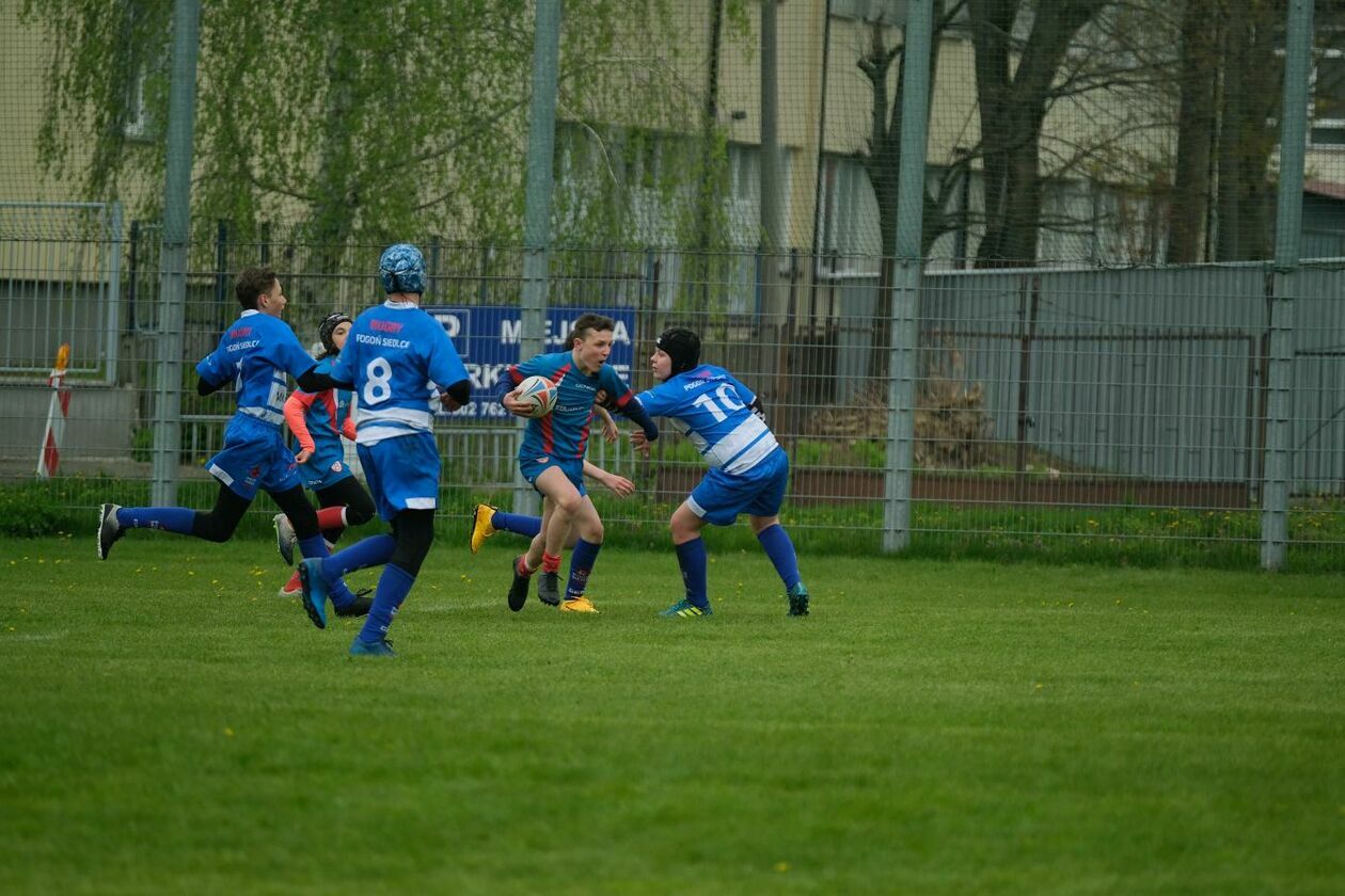  Zmagania młodych rugbystów podczas I Turnieju Lubelskiego Cebularza (zdjęcie 1) - Autor: Maciej Kaczanowski