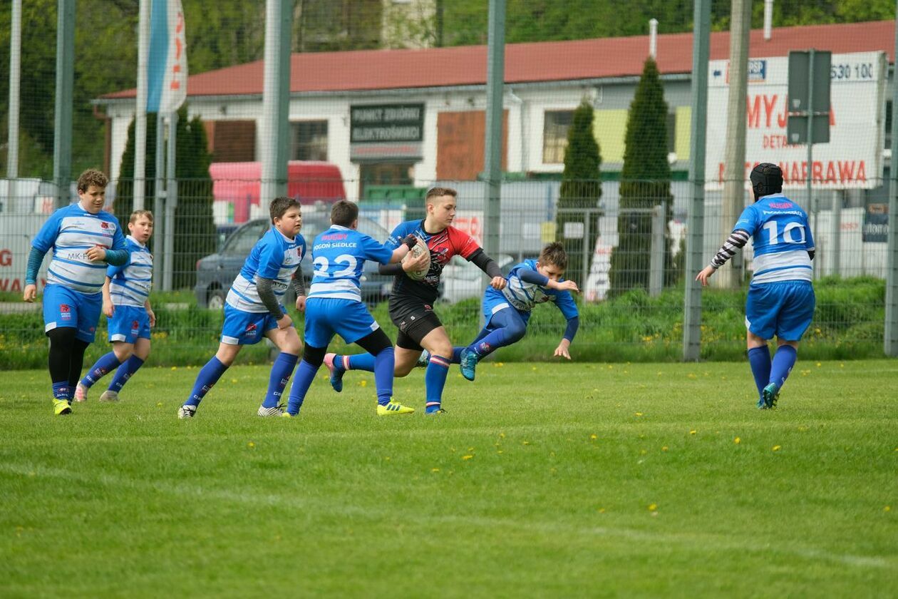  Zmagania młodych rugbystów podczas I Turnieju Lubelskiego Cebularza (zdjęcie 1) - Autor: Maciej Kaczanowski