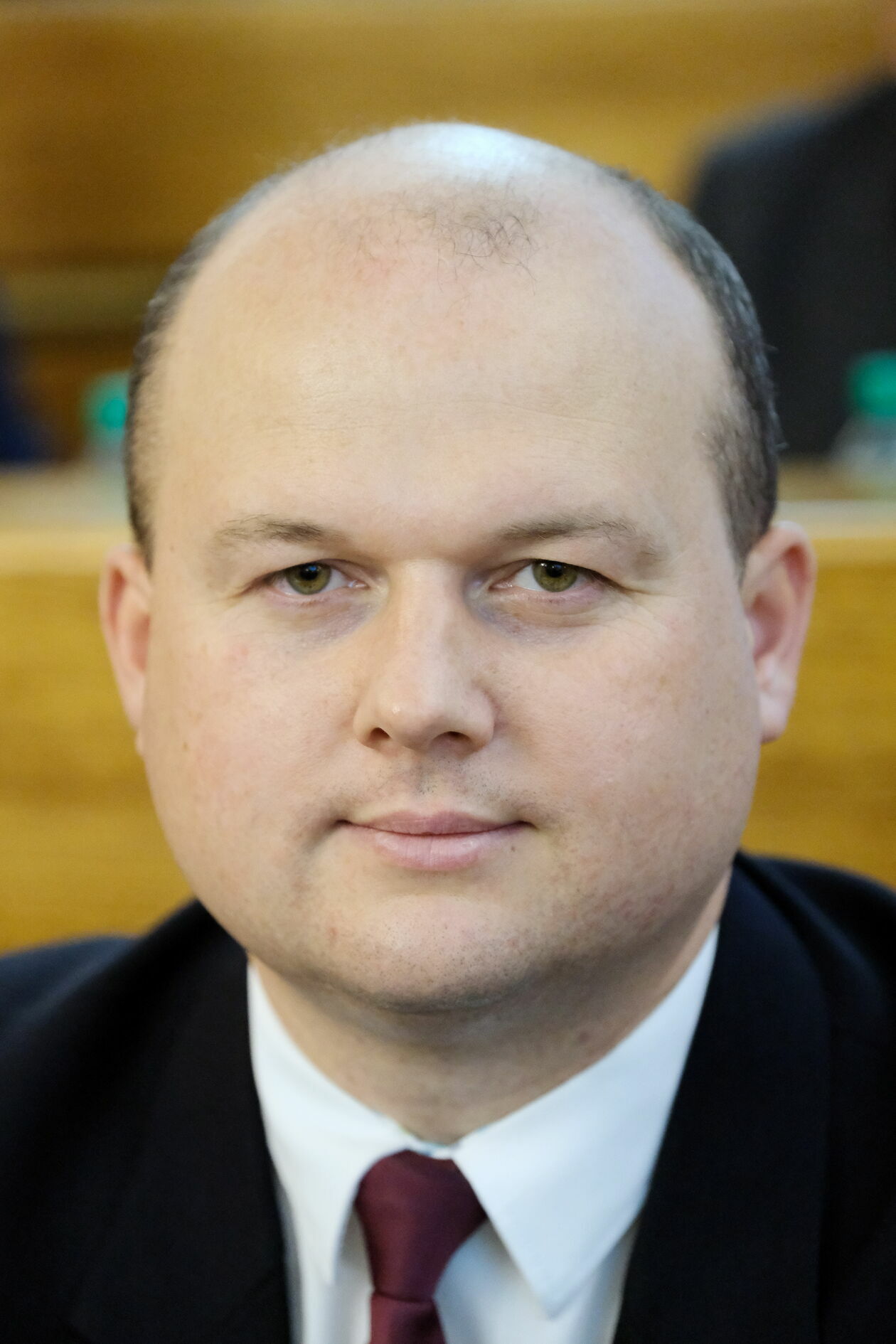  <p class="MsoNormal"><strong>Piotr Popiel (klub Prawa i Sprawiedliwości)</strong></p>
<p class="MsoNormal">Oszczędności: 102&nbsp;000 zł.</p>
<p class="MsoNormal">Nieruchomości: garaż 16,59 mkw. wart 35&nbsp;000 zł (sp&oacute;łdzielcze własnościowe prawo do garażu).</p>
<p class="MsoNormal">Dochody: 32&nbsp;909,56 zł z diety radnego Rady Miasta Lublin, 77&nbsp;806 zł jako adiunkt na Wydziale Elektrotechniki i Informatyki Politechniki Lubelskiej, 1&nbsp;423,60 zł &bdquo;inne źr&oacute;dła (Politechnika Lubelska)&rdquo;.</p>
<p class="MsoNormal">Składniki mienia ruchomego o wartości powyżej 10 tys. zł: mitsubishi grandis (z 2007 r.) wart 12&nbsp;000 zł.</p>
<p class="MsoNormal">Długi powyżej 10 tys. zł: brak.</p>