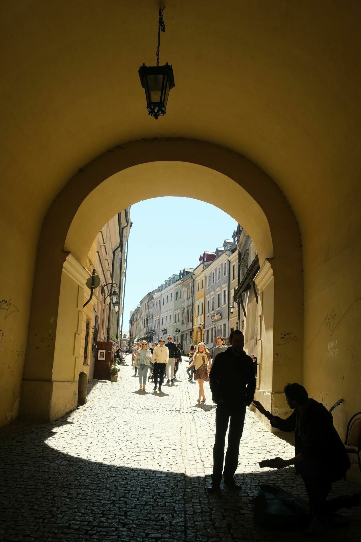  Tłum spacerowiczów w centrum Lublina (zdjęcie 1) - Autor: Maciej Kaczanowski