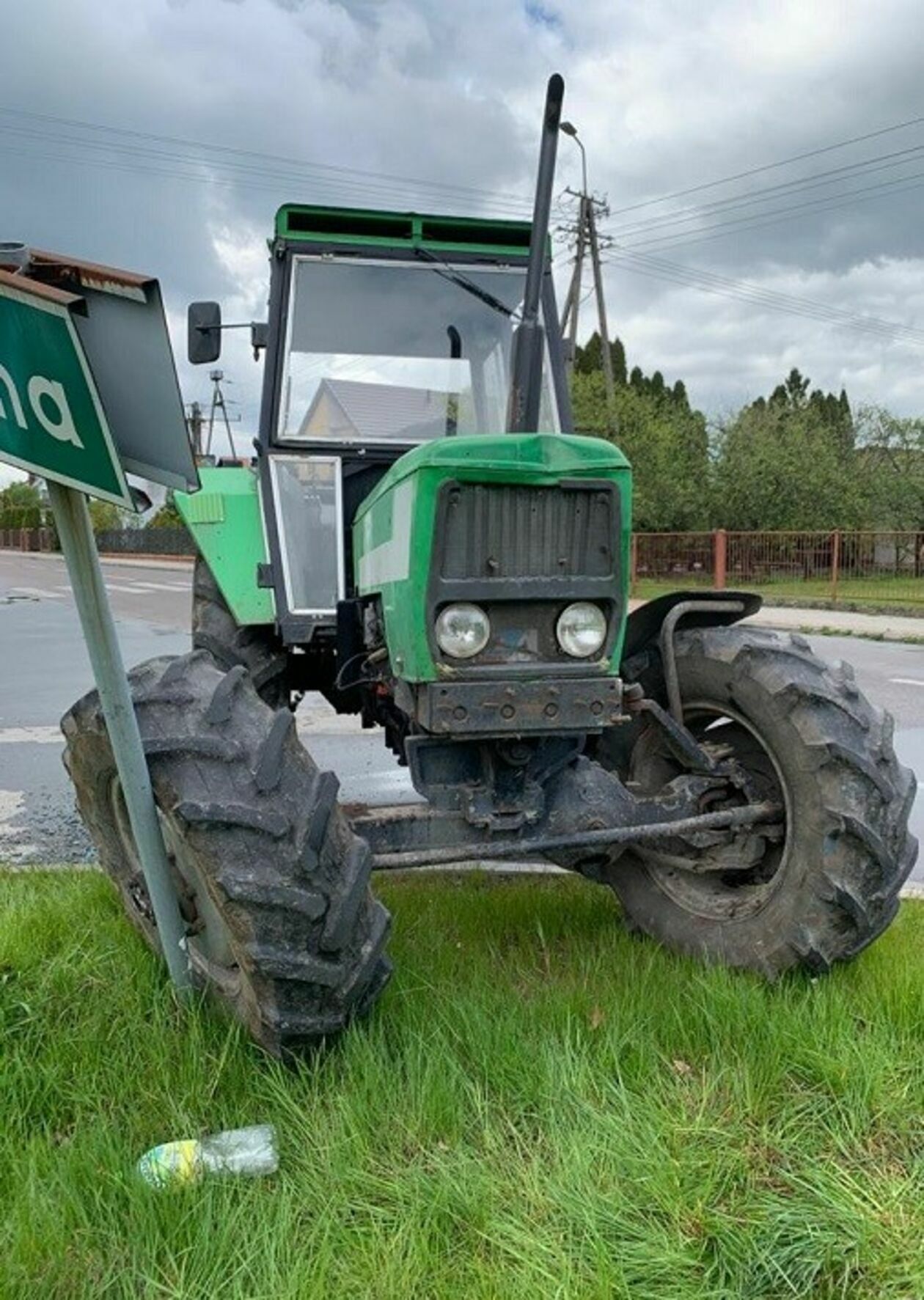  Pijany traktorzysta wydmuchał 3 promile (zdjęcie 1) - Autor: Policja