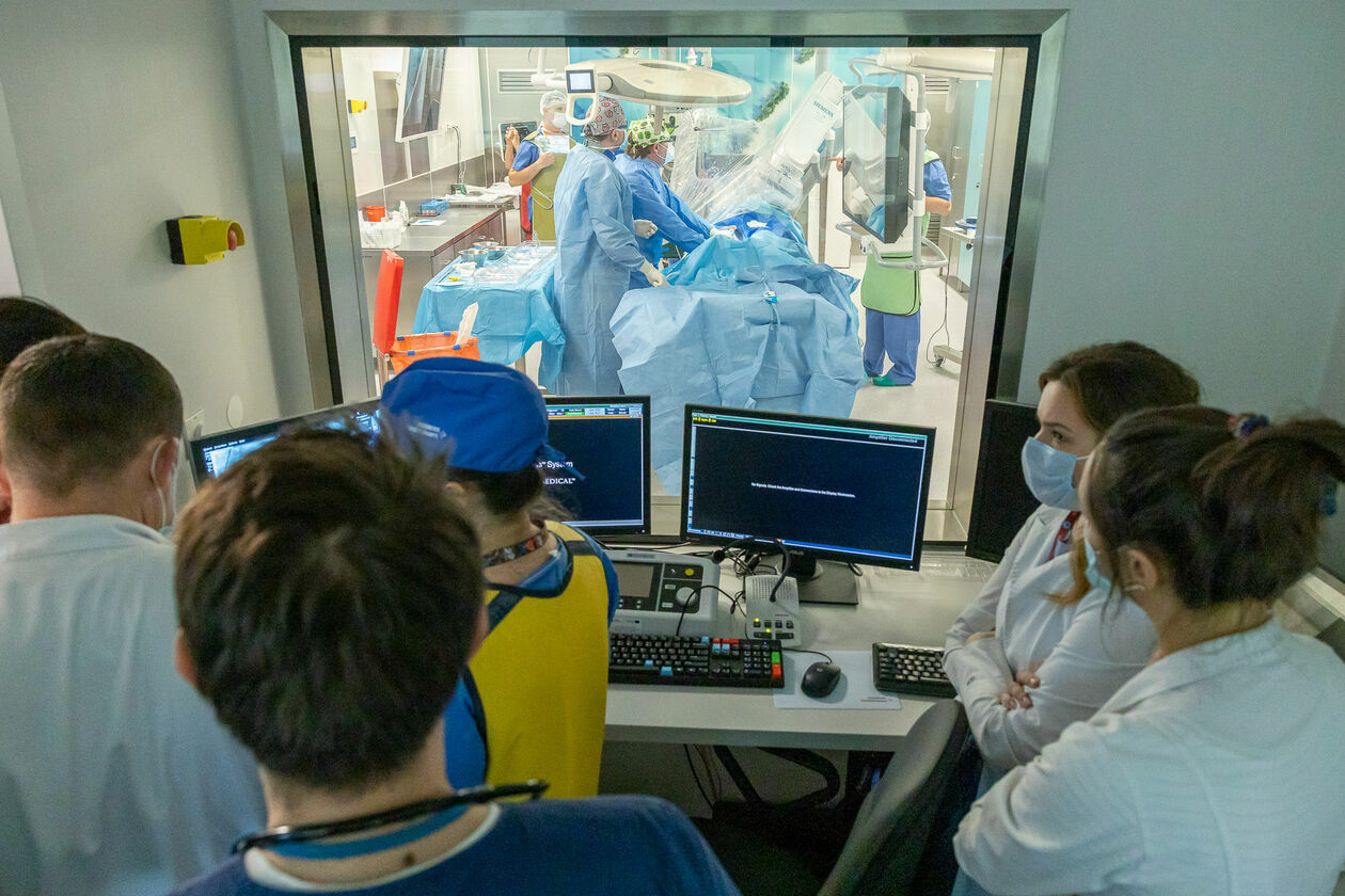  Operacja wszczepienia najmniejszego na świecie stymulatora w SPSK 4 w Lublinie (zdjęcie 1) - Autor: Łukasz Głaczkowski