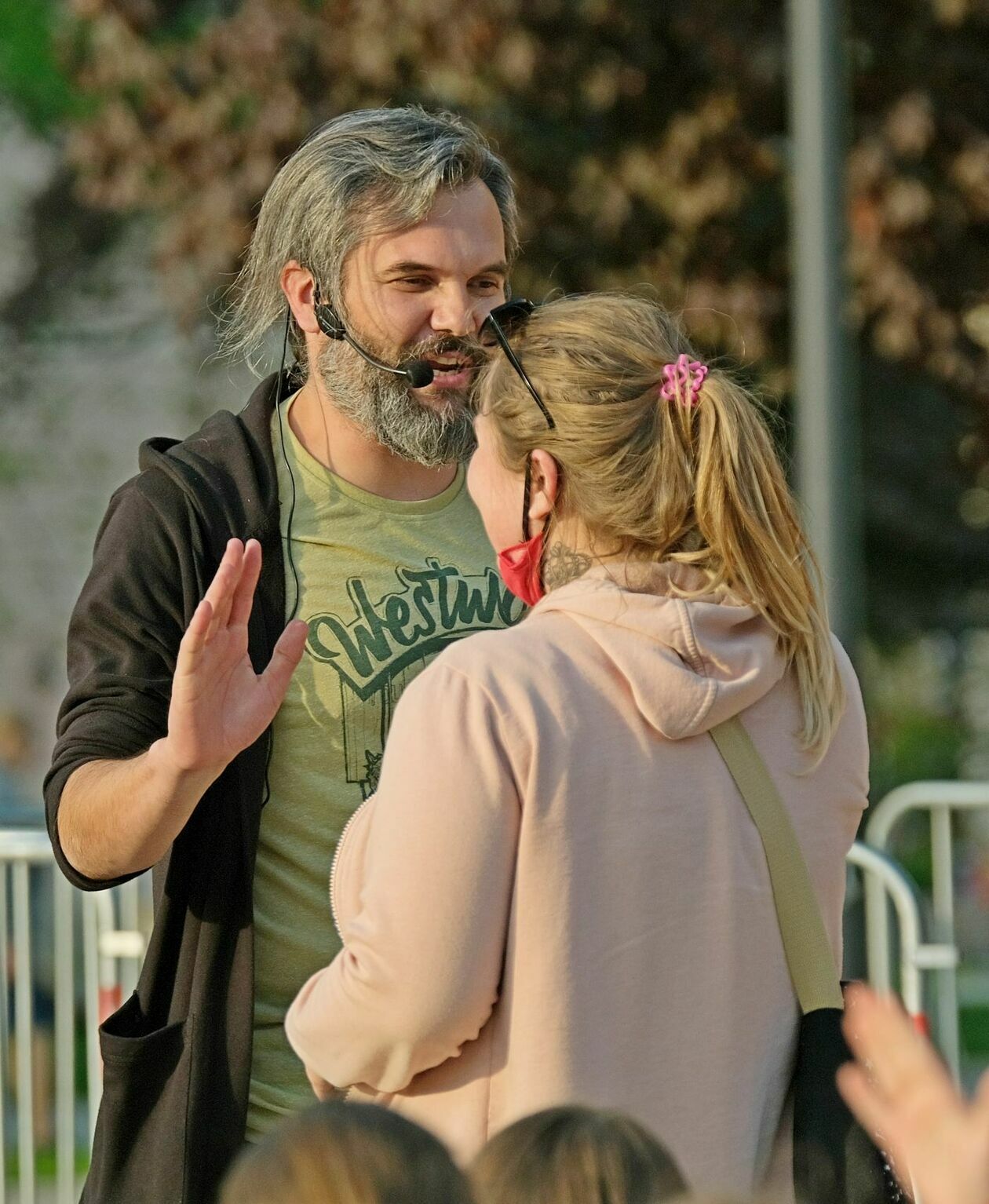  Scena plenerowa na pl. Litewskim: Występują Poławiacze Pereł (zdjęcie 1) - Autor: Maciej Kaczanowski