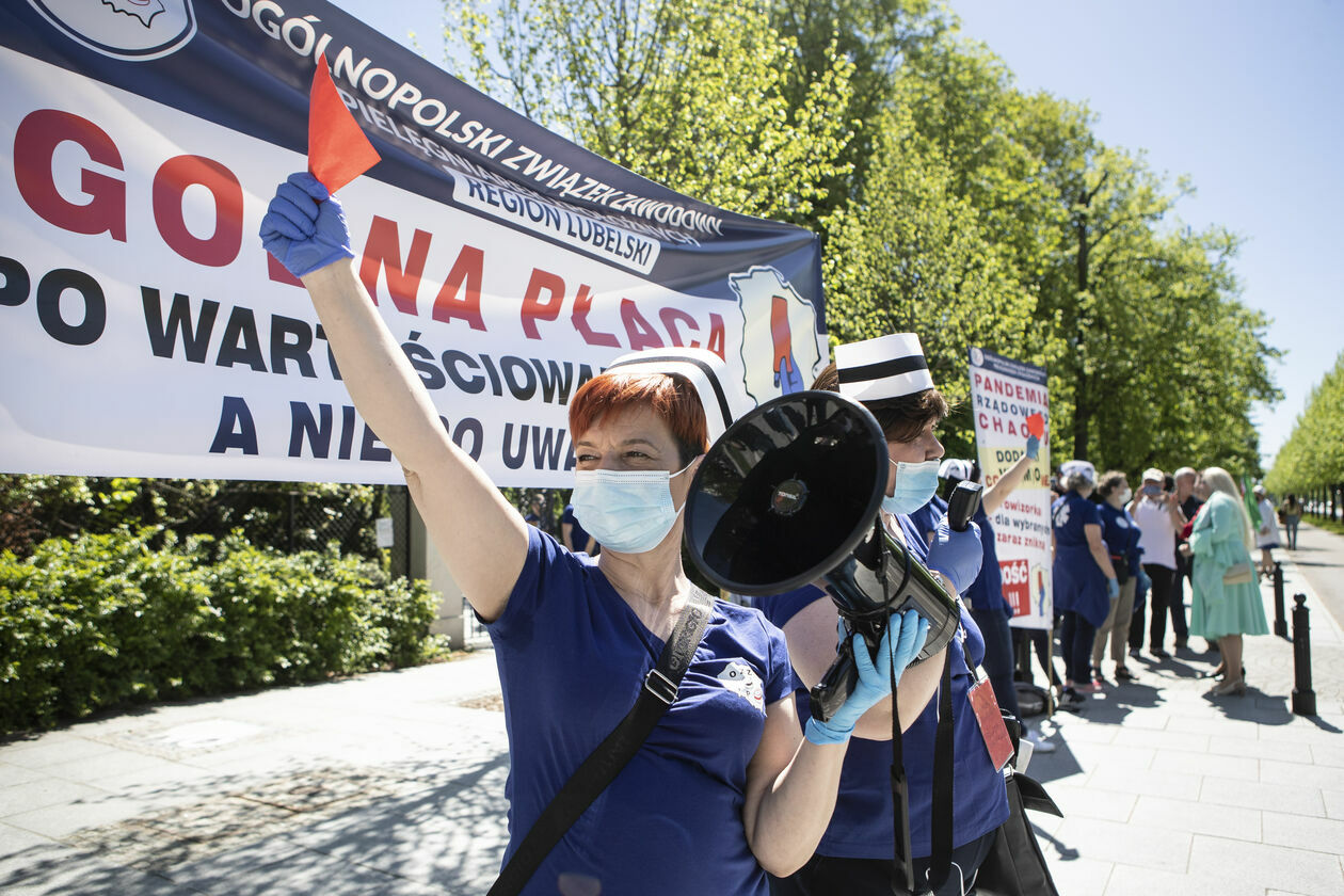  Protest pielęgniarek w Warszawie (zdjęcie 1) - Autor: Jacek Szydłowski