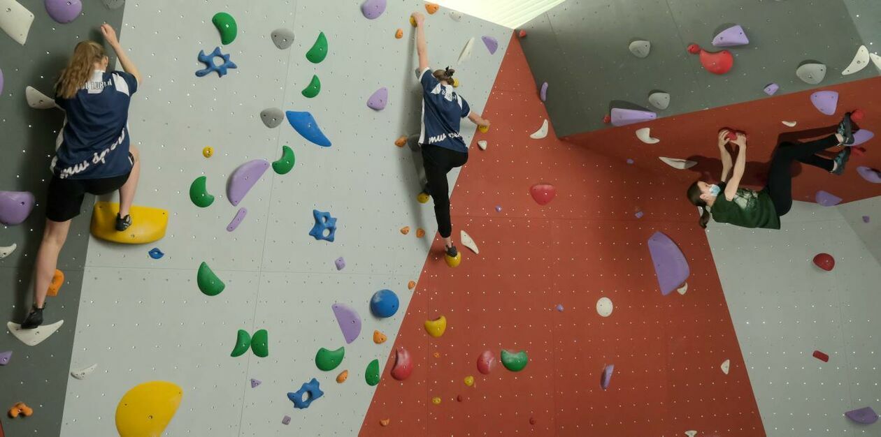  Nowa ścianka wspinaczkowa do boulderingu w hali sportowej KUL (zdjęcie 1) - Autor: Maciej Kaczanowski