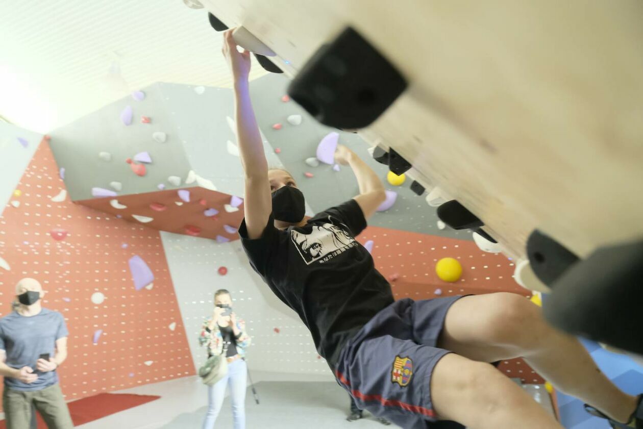  Nowa ścianka wspinaczkowa do boulderingu w hali sportowej KUL (zdjęcie 1) - Autor: Maciej Kaczanowski