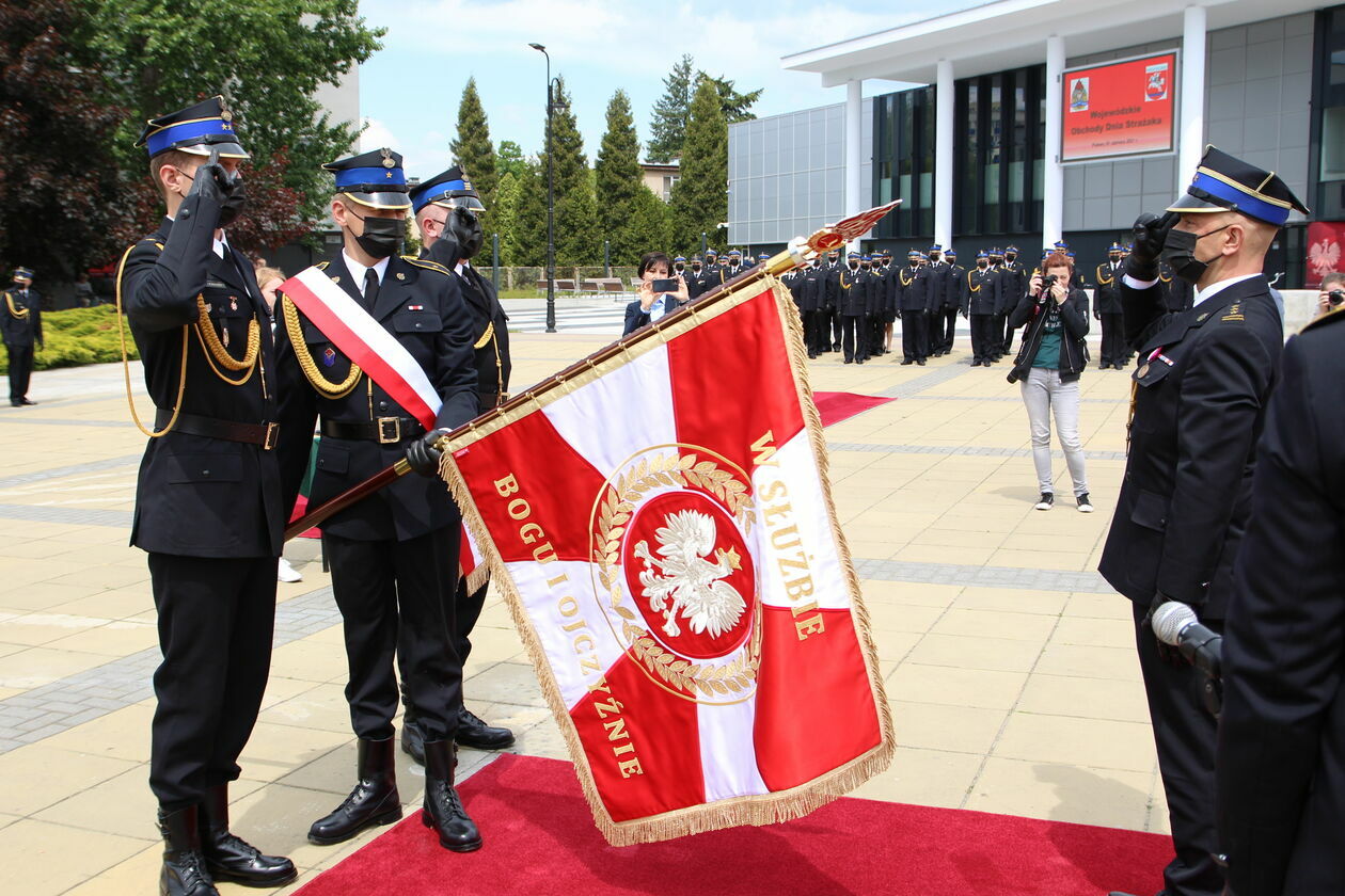  Wojewódzkie obchody Dnia Strażaka w Puławach (zdjęcie 1) - Autor: Radosław Szczęch