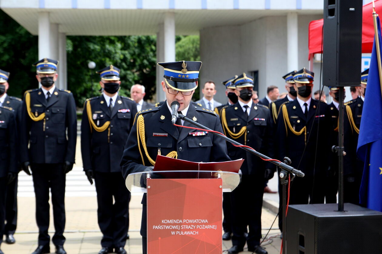  Wojewódzkie obchody Dnia Strażaka w Puławach (zdjęcie 1) - Autor: Radosław Szczęch