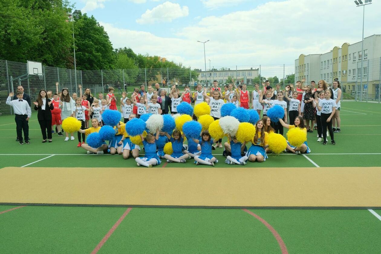  Otwarcie nowego boiska przy Szkole Podstawowej nr 30 w Lublinie (zdjęcie 1) - Autor: Maciej Kaczanowski