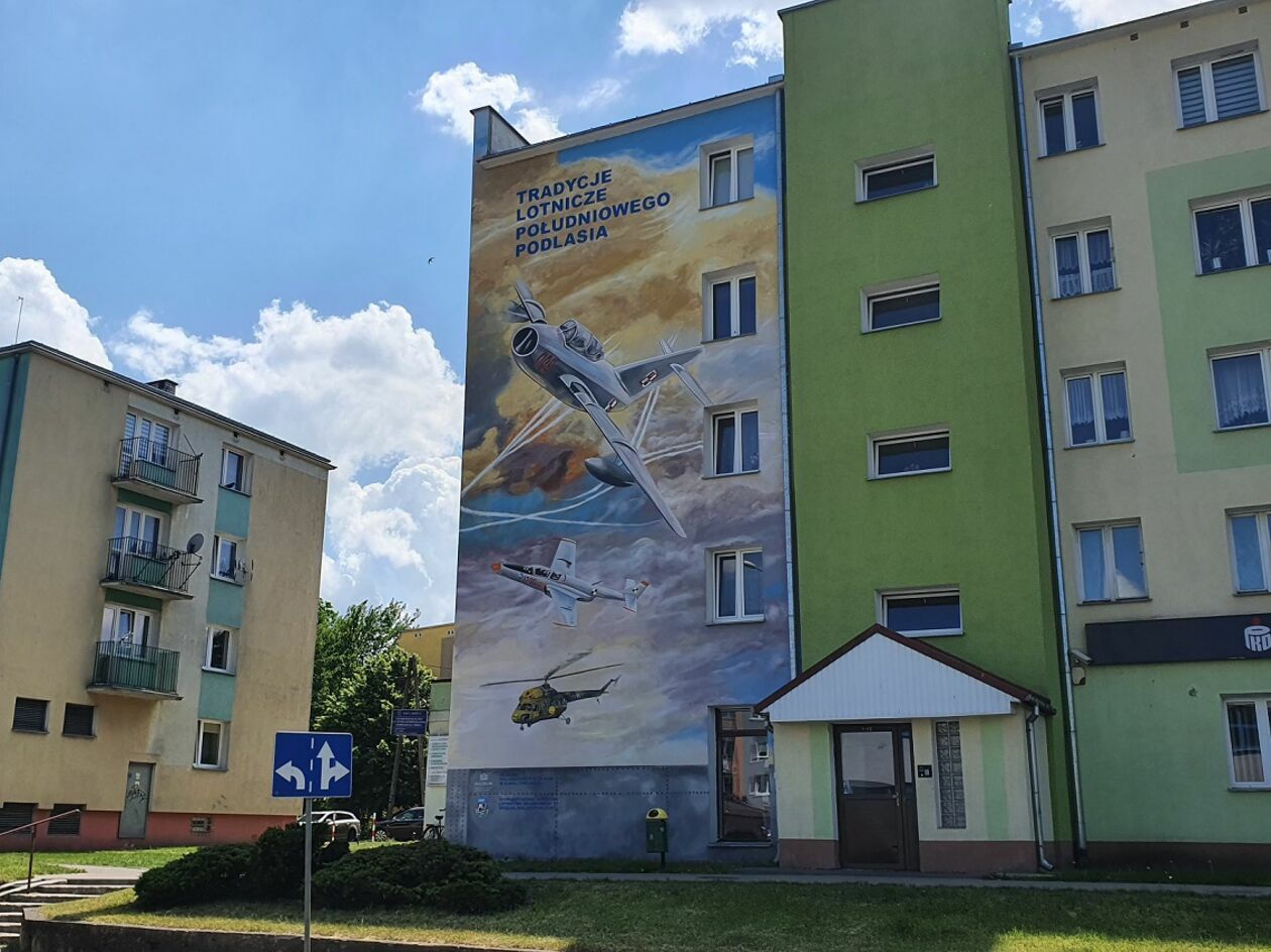  Nowy mural w Białej Podlaskiej  (zdjęcie 2) - Autor: Bartosz Wołoszko