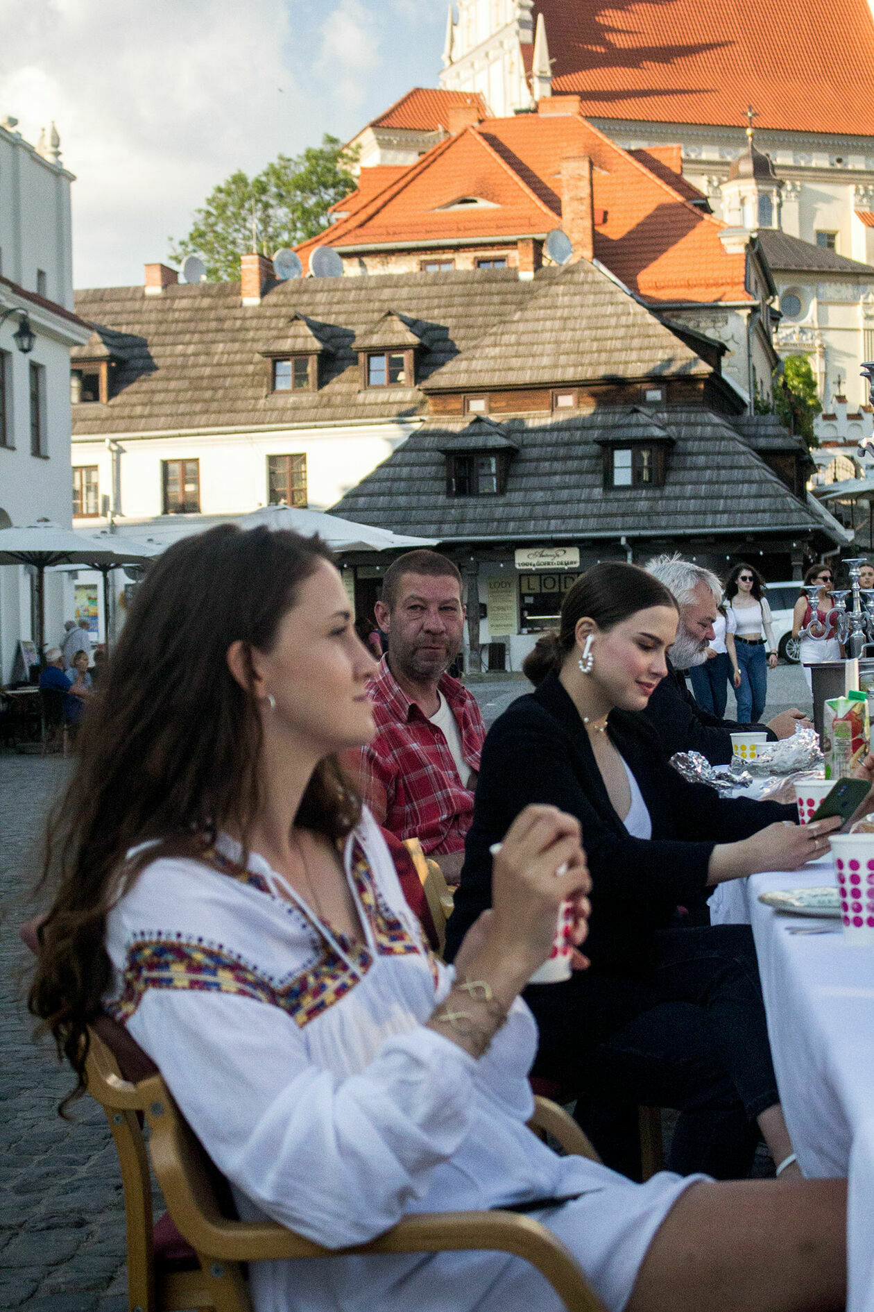  Kolacja na Rynku w Kazimierzu Dolnym (zdjęcie 1) - Autor: Fundacja KZMRZ