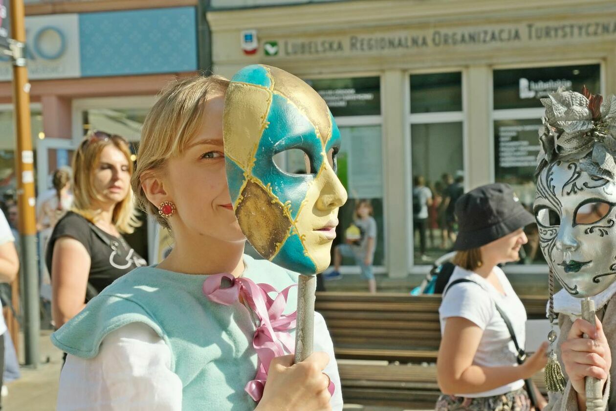  IV Międzynarodowy Festiwal Renesansu korowód (zdjęcie 1) - Autor: Maciej Kaczanowski