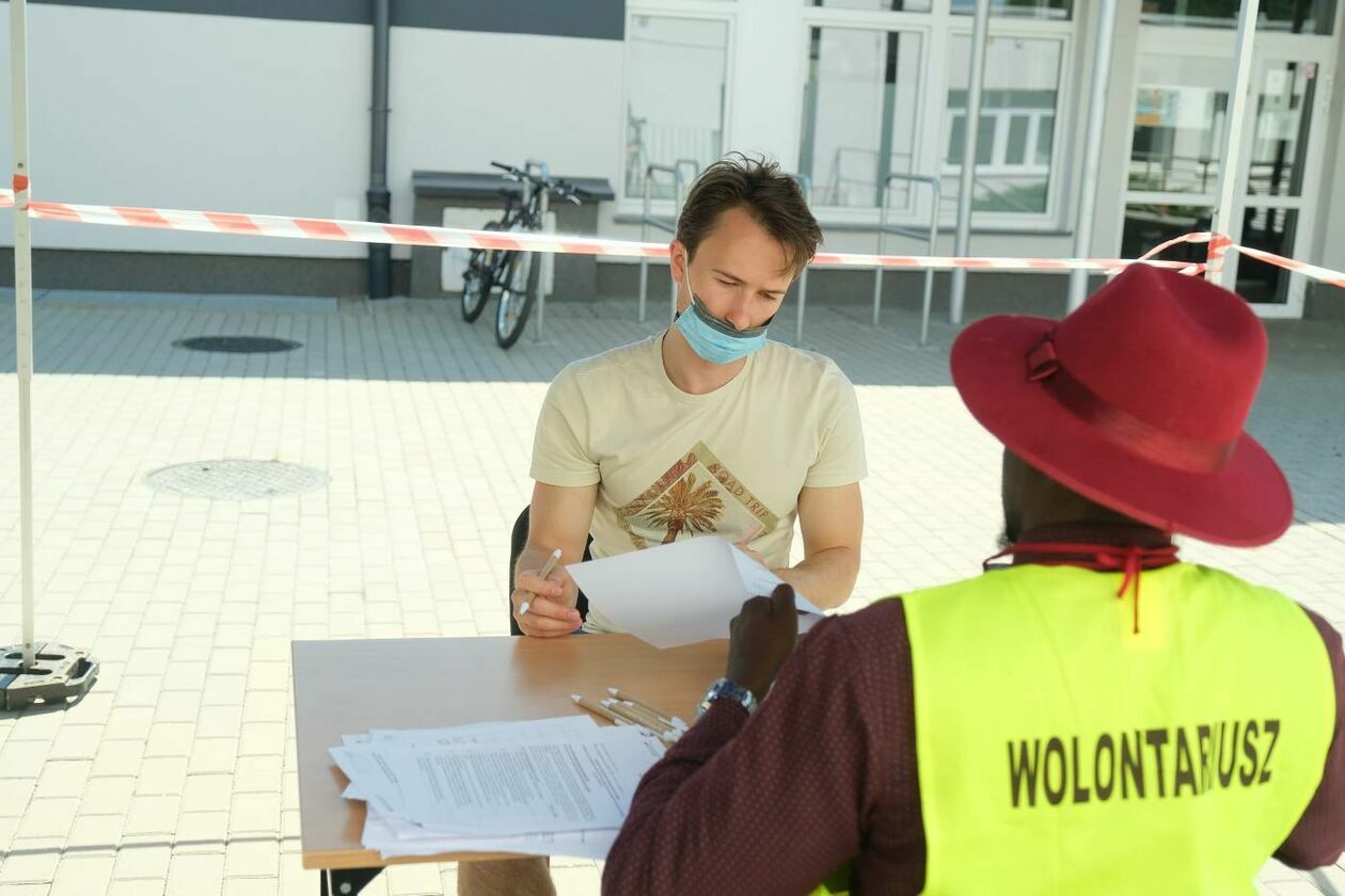  Rozpoczęło się szczepienie studentów UMCS przeciwko Covid-19 (zdjęcie 2) - Autor: Maciej Kaczanowski