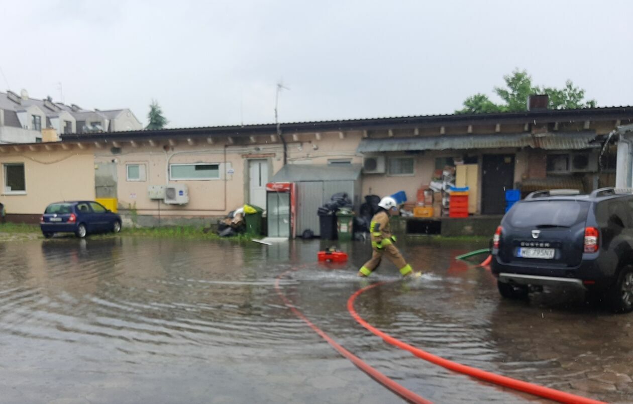  Skutki ulewnych deszczów na Zamojszczyźnie (zdjęcie 3) - Autor: KM PSP w Zamościu