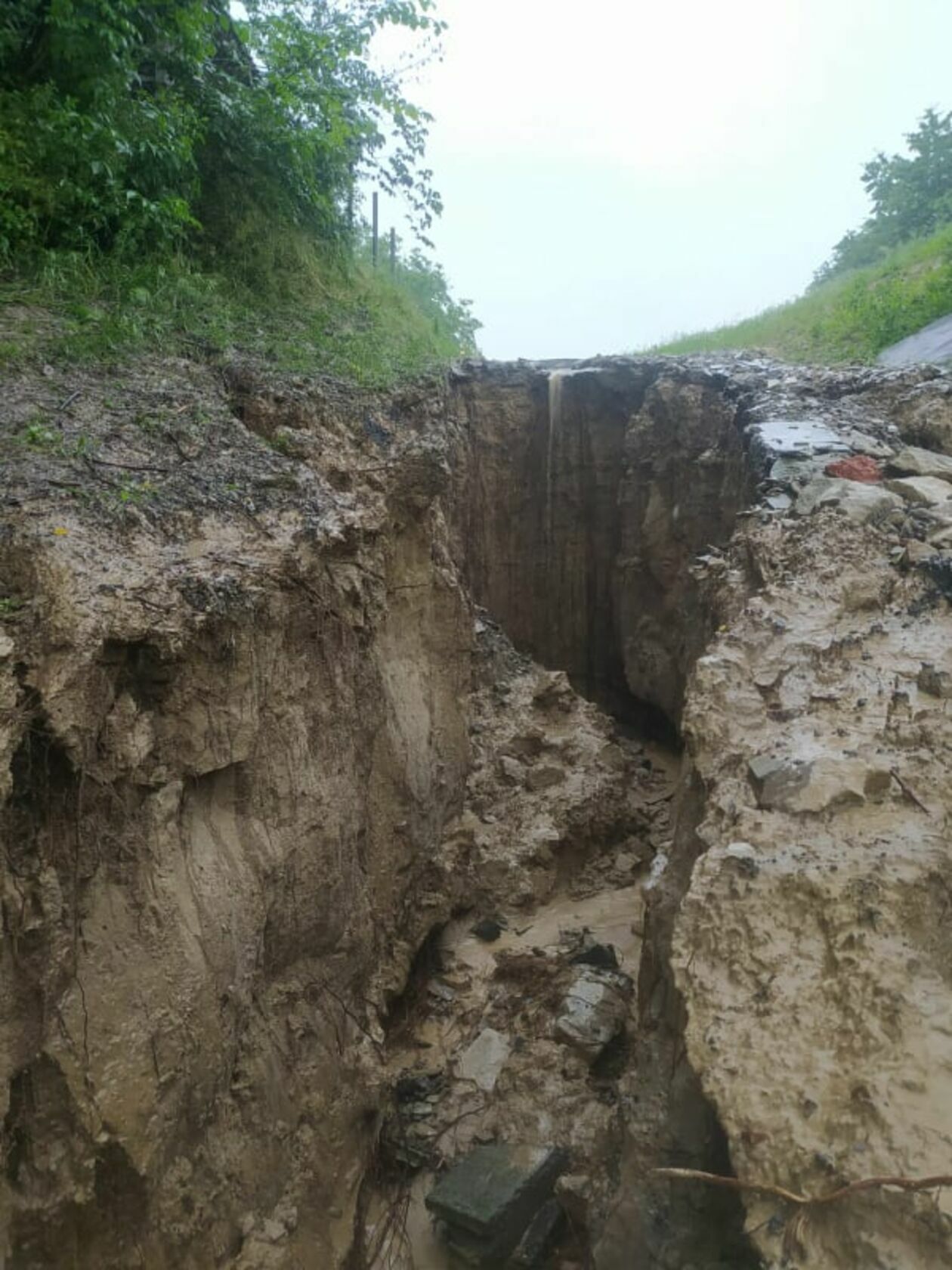  Skutki ulewnych deszczów na Zamojszczyźnie (zdjęcie 2) - Autor: KM PSP w Zamościu