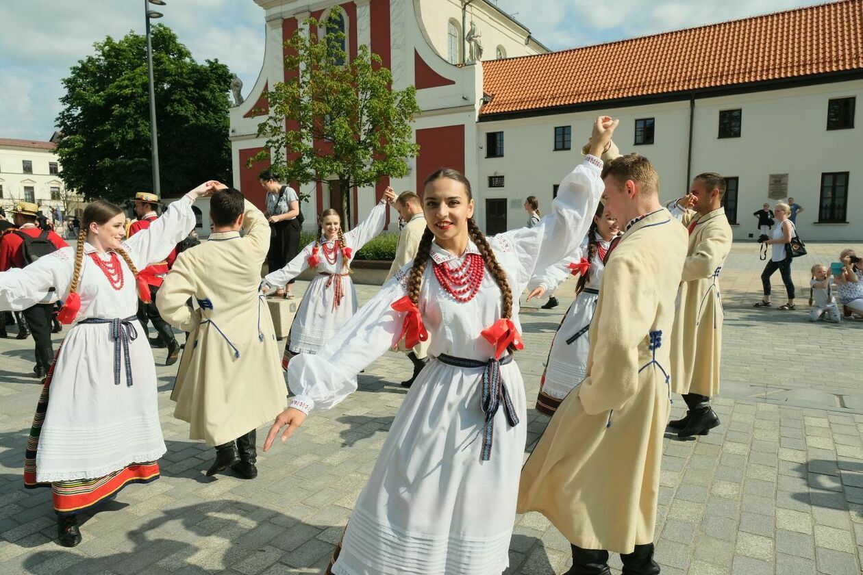  W Lublinie rozpoczęły się Międzynarodowe Spotkania Folklorystyczne  (zdjęcie 59) - Autor: Maciej Kaczanowski