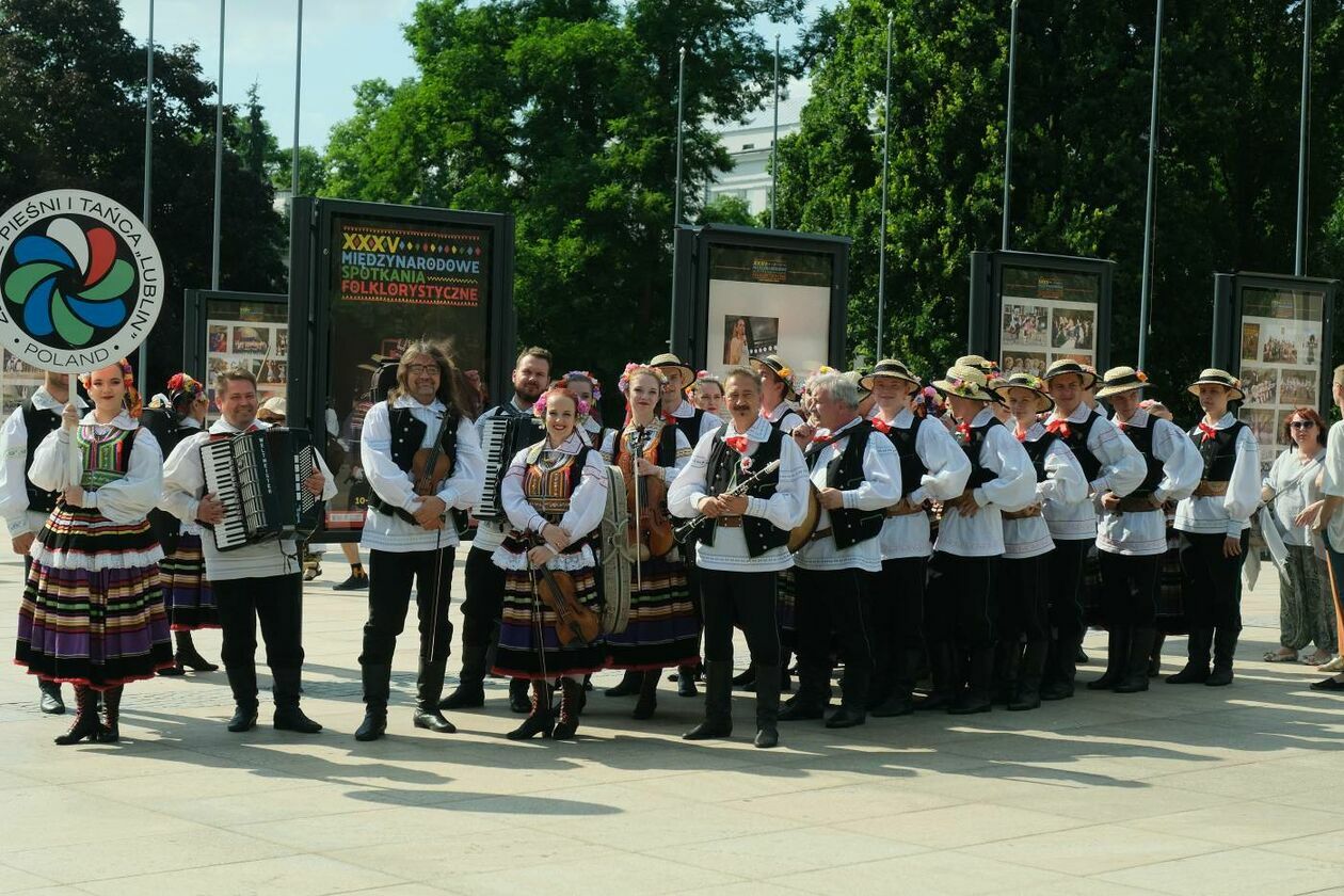  W Lublinie rozpoczęły się Międzynarodowe Spotkania Folklorystyczne  (zdjęcie 57) - Autor: Maciej Kaczanowski