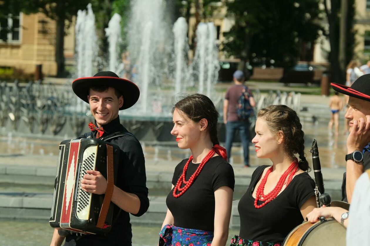  W Lublinie rozpoczęły się Międzynarodowe Spotkania Folklorystyczne  (zdjęcie 21) - Autor: Maciej Kaczanowski