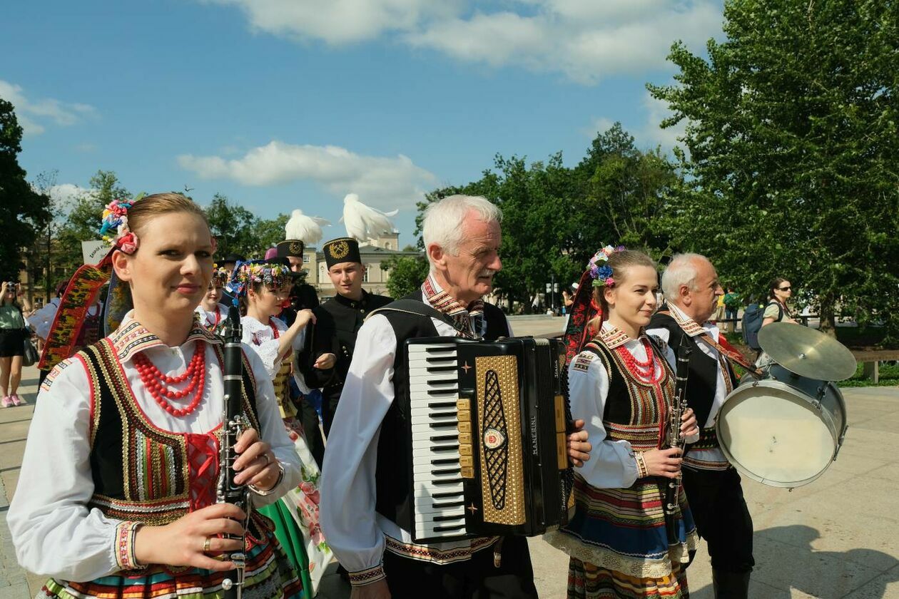  W Lublinie rozpoczęły się Międzynarodowe Spotkania Folklorystyczne  (zdjęcie 52) - Autor: Maciej Kaczanowski