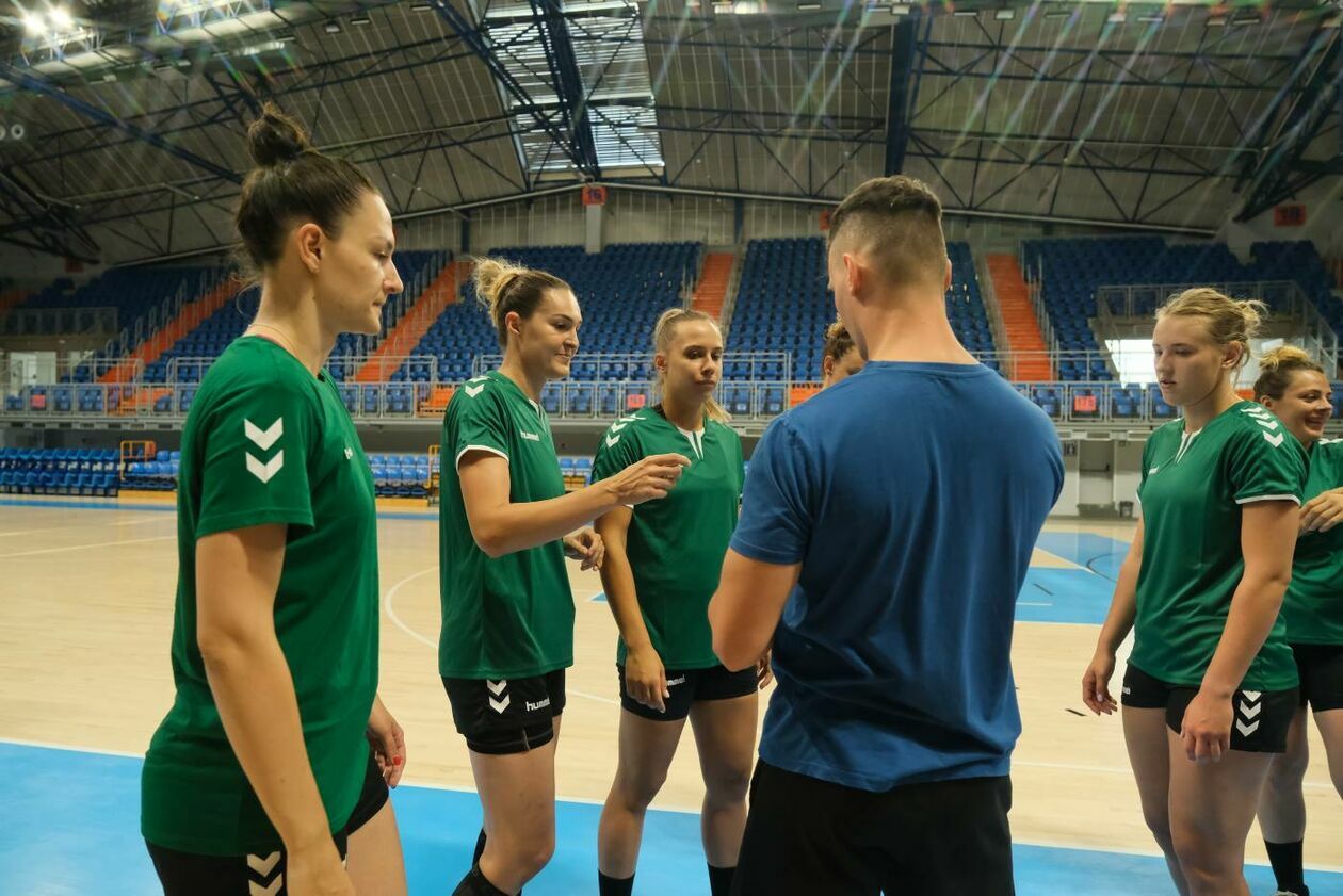  Trening piłkarek ręcznych MKS Perła Lublin (zdjęcie 9) - Autor: Maciej Kaczanowski