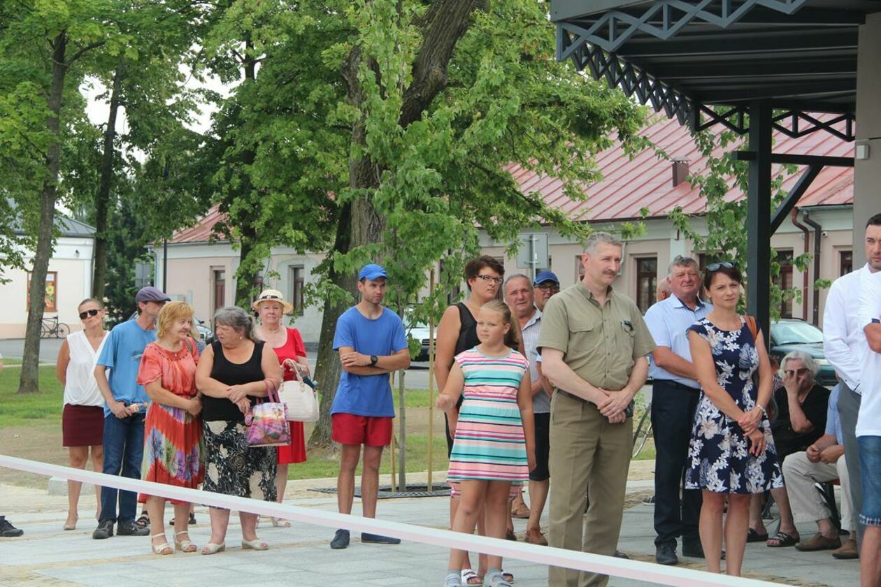  Oficjalne otwarcie skweru w Janowie Podlaskim  (zdjęcie 10) - Autor: Ewelina Burda