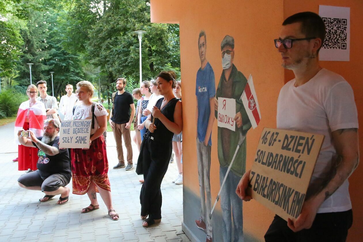  Mural Aleny Hrybianchuk poświęcony protestom na Białorusi (zdjęcie 3) - Autor: Piotr Michalski