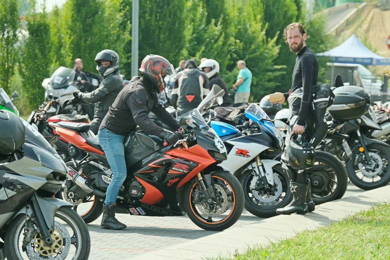  Szkolenie dla motocyklistów w Ośrodku Doskonalenia Techniki Jazdy (zdjęcie 53) - Autor: Maciej Kaczanowski