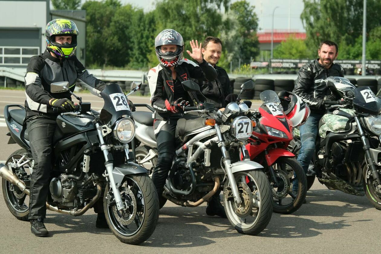  Szkolenie dla motocyklistów w Ośrodku Doskonalenia Techniki Jazdy (zdjęcie 22) - Autor: Maciej Kaczanowski