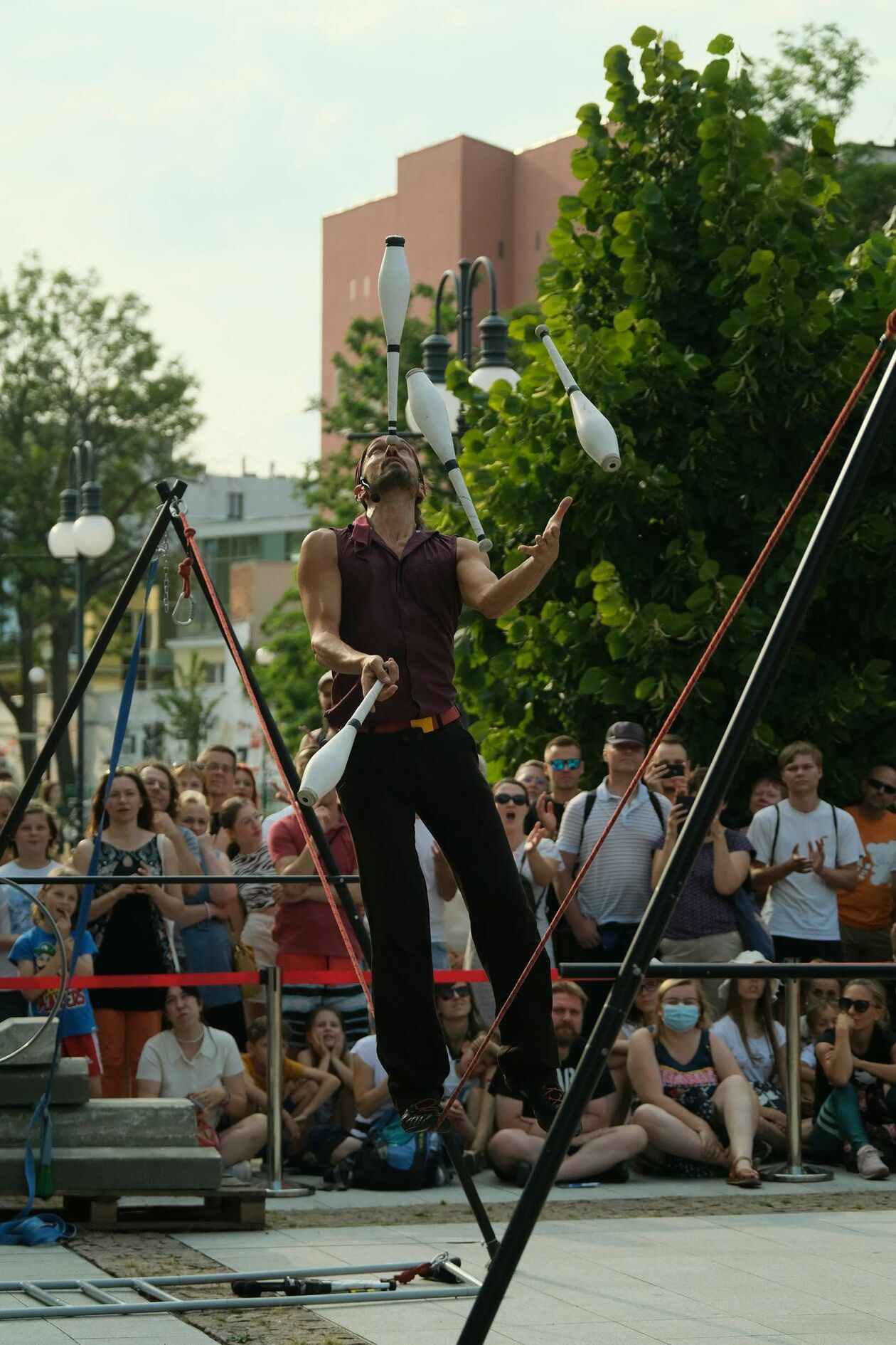  Carnaval Sztukmistrzów: pokazy Che Cirque, Velocimanes Associes i Juriy Longhi (zdjęcie 53) - Autor: Maciej Kaczanowski