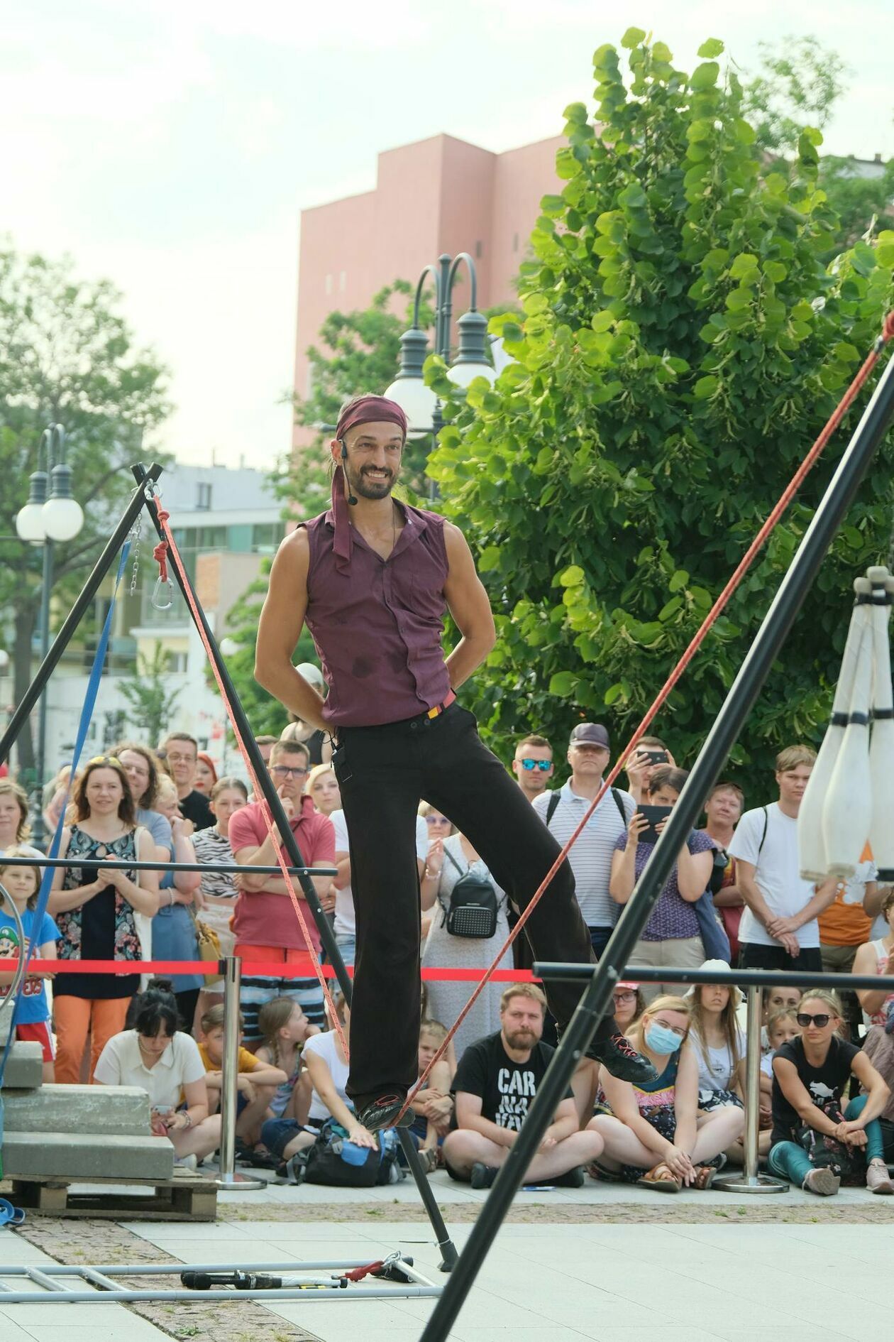  Carnaval Sztukmistrzów: pokazy Che Cirque, Velocimanes Associes i Juriy Longhi (zdjęcie 52) - Autor: Maciej Kaczanowski