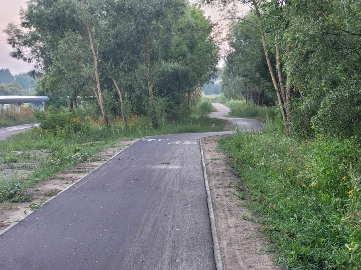 Ścieżka rowerowa przez łąki od ulicy Brzeskiej do Kąpielowej   - Autor: Bartosz Wołoszko