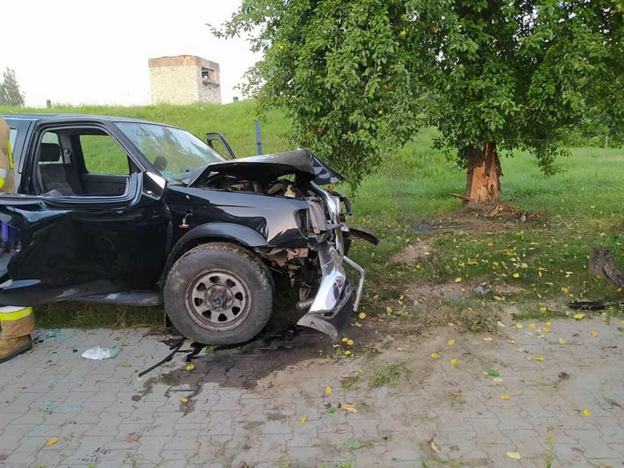  Wypadek w Annopolu (zdjęcie 4) - Autor: Ochotnicza Straż Pożarna w Gościeradowie