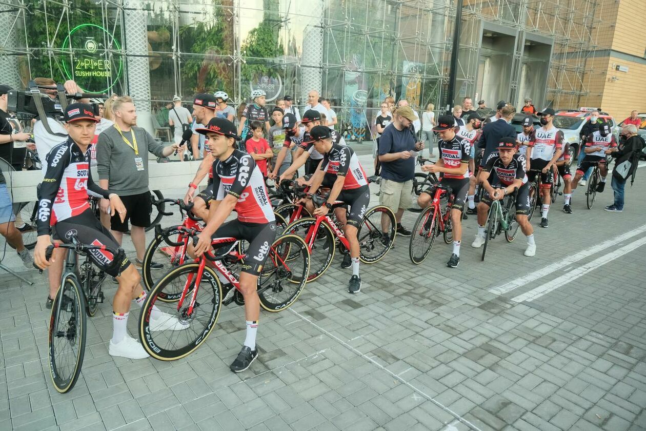  Prezentacja ekip uczestniczących w wyścigu kolarskim Tour de Pologne (zdjęcie 50) - Autor: Maciej Kaczanowski