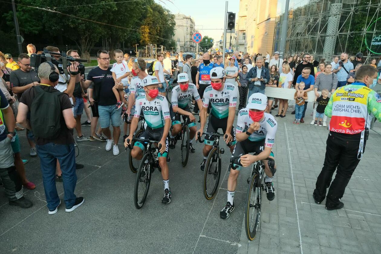  Prezentacja ekip uczestniczących w wyścigu kolarskim Tour de Pologne (zdjęcie 46) - Autor: Maciej Kaczanowski