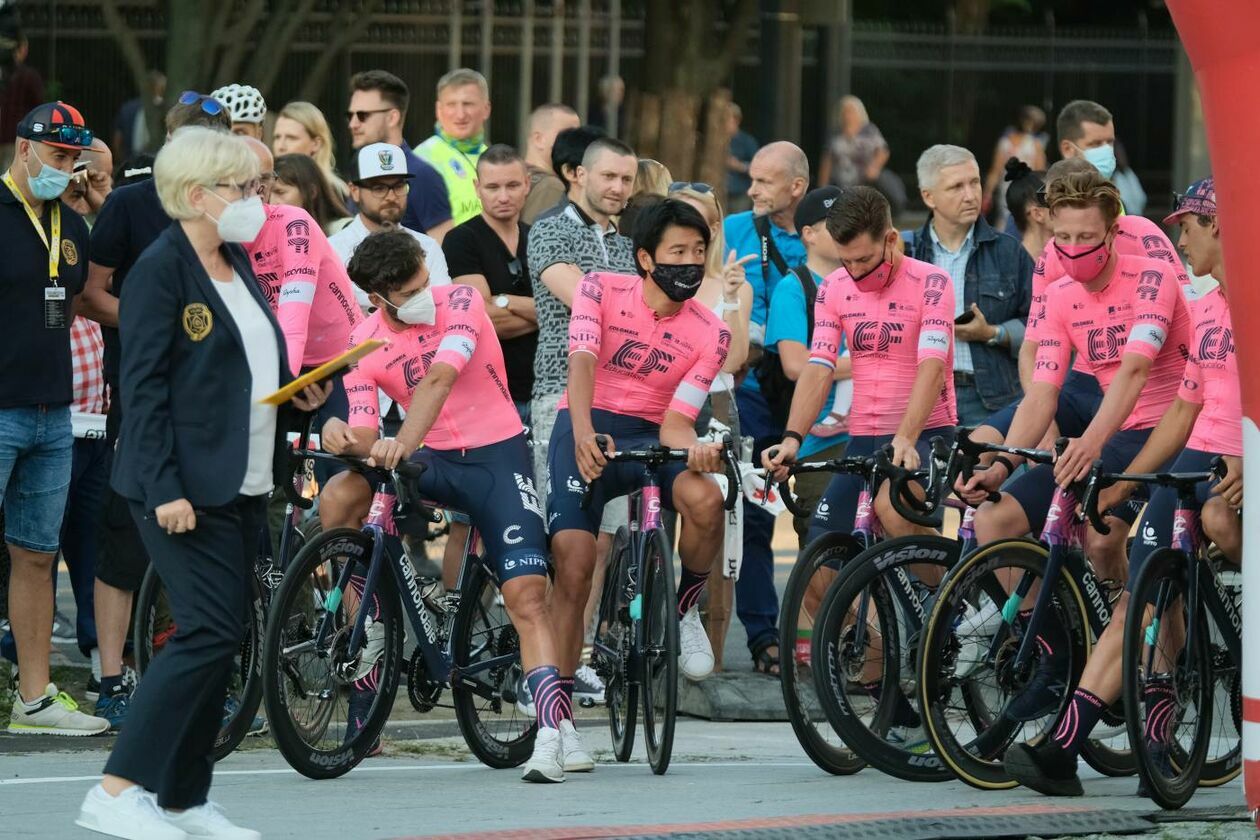  Prezentacja ekip uczestniczących w wyścigu kolarskim Tour de Pologne (zdjęcie 26) - Autor: Maciej Kaczanowski