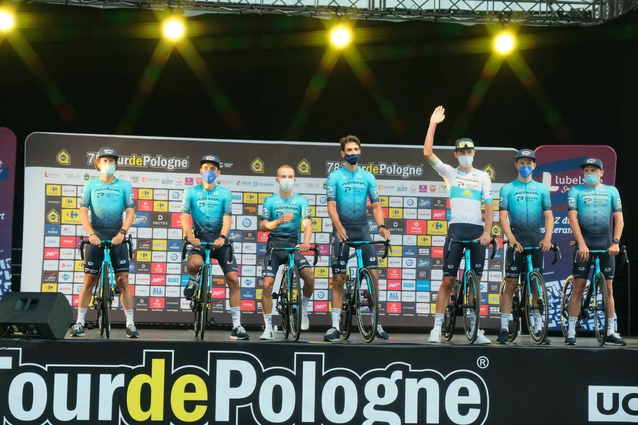  Prezentacja ekip uczestniczących w wyścigu kolarskim Tour de Pologne (zdjęcie 12) - Autor: Maciej Kaczanowski