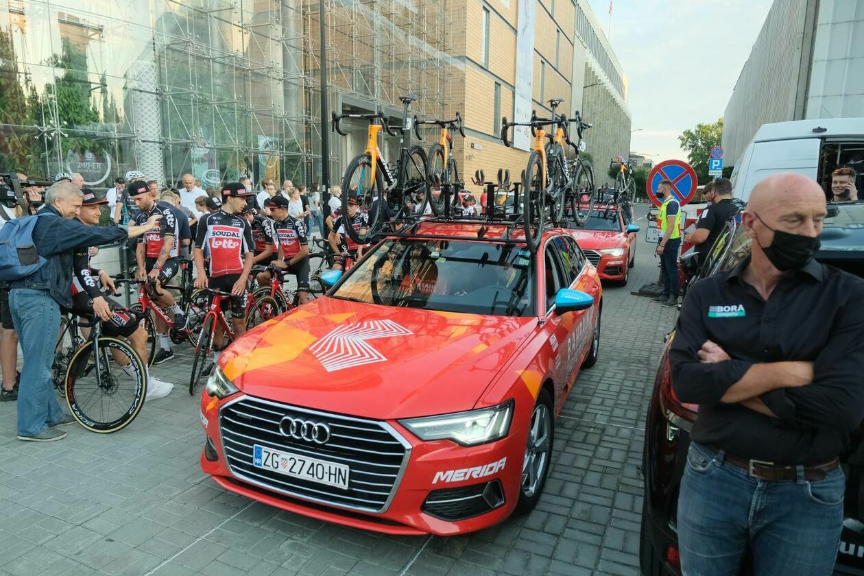  Prezentacja ekip uczestniczących w wyścigu kolarskim Tour de Pologne (zdjęcie 49) - Autor: Maciej Kaczanowski