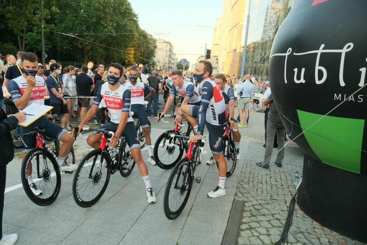  Prezentacja ekip uczestniczących w wyścigu kolarskim Tour de Pologne (zdjęcie 44) - Autor: Maciej Kaczanowski