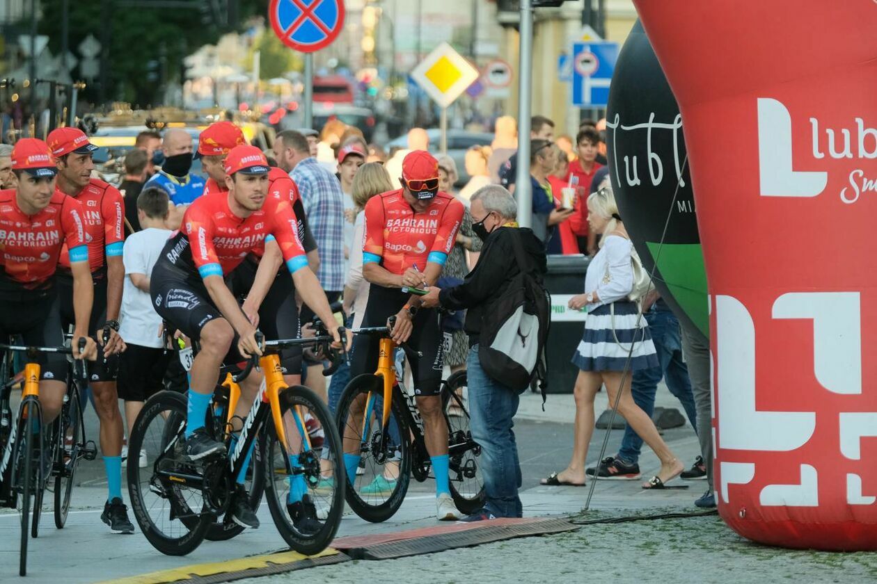  Prezentacja ekip uczestniczących w wyścigu kolarskim Tour de Pologne (zdjęcie 33) - Autor: Maciej Kaczanowski