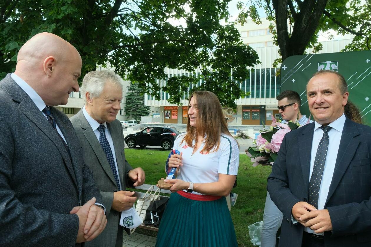  Konferencja prasowa Malwiny Kopron, medalistki igrzysk w Tokio na UMCS (zdjęcie 9) - Autor: Maciej Kaczanowski