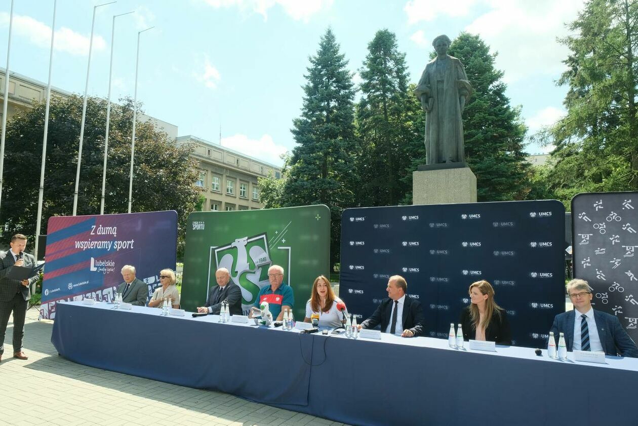  Konferencja prasowa Malwiny Kopron, medalistki igrzysk w Tokio na UMCS (zdjęcie 8) - Autor: Maciej Kaczanowski