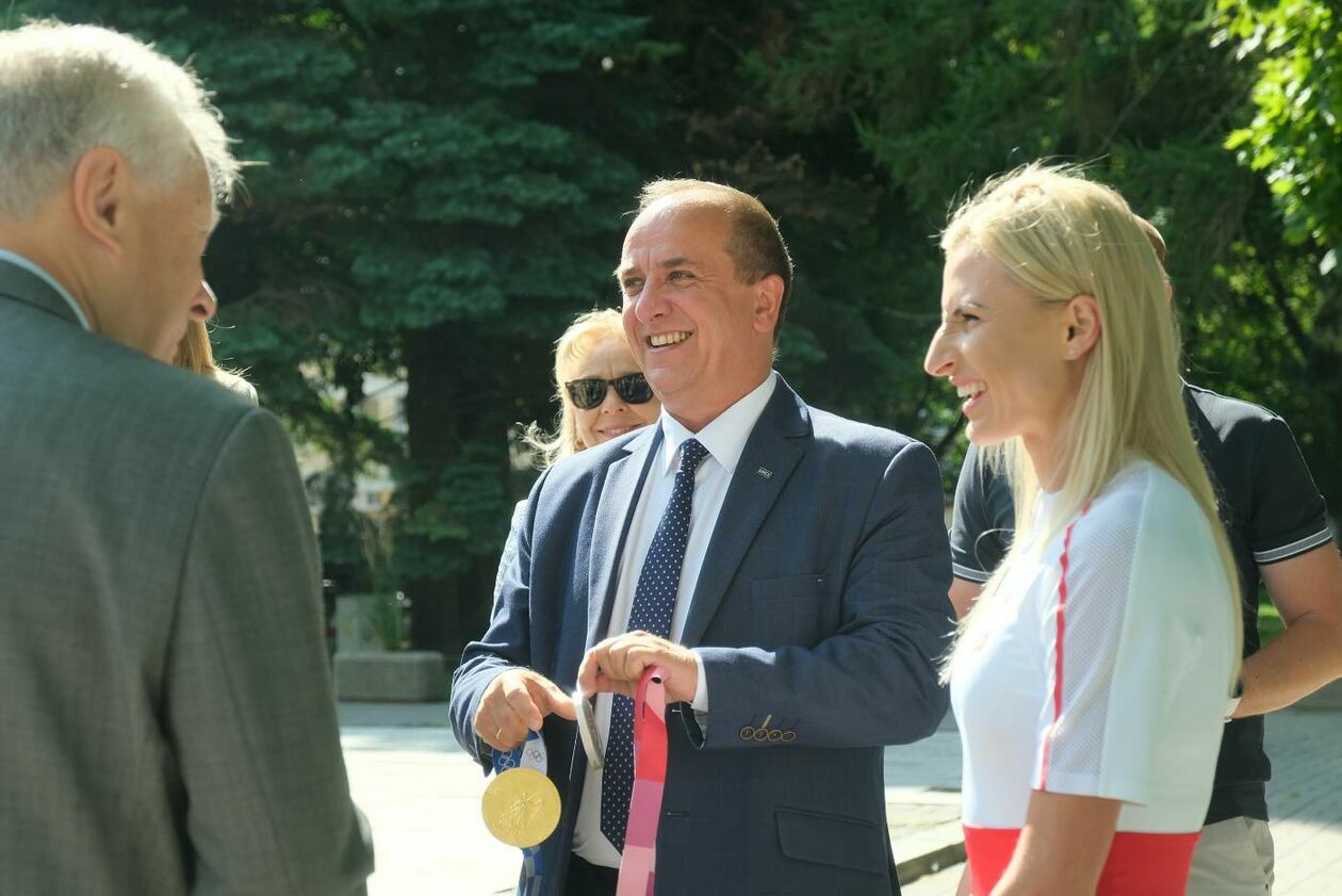  Małgorzata Hołub-Kowalik z medalami olimpijskimi na UMCS (zdjęcie 9) - Autor: Maciej Kaczanowski