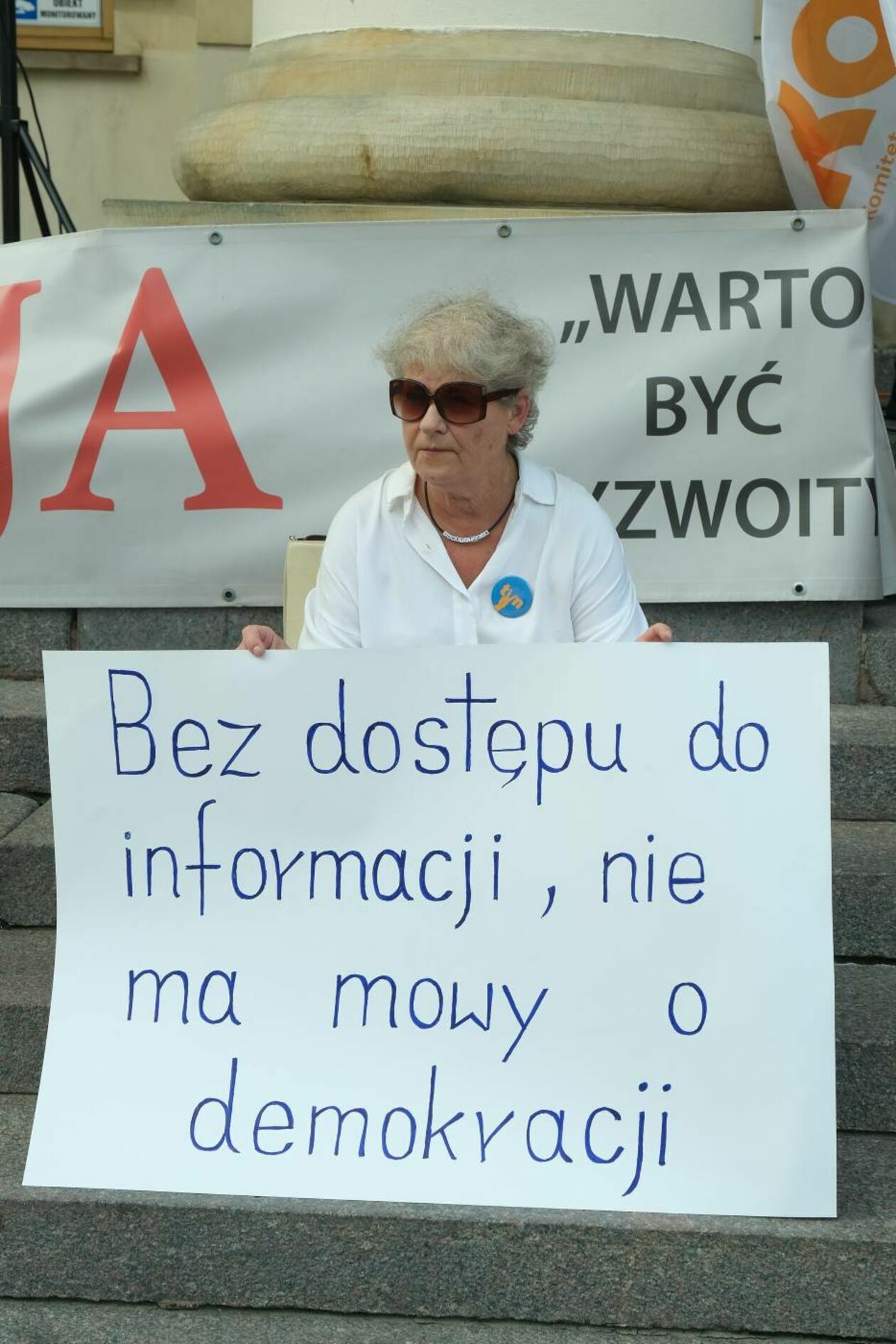  Demonstracja KOD w obronie wolnych mediów (zdjęcie 4) - Autor: Maciej Kaczanowski