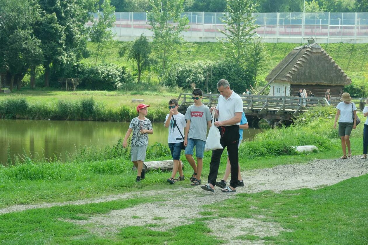  Muzeum Wsi Lubelskiej: odpust i festyn miodowo-ziołowy (zdjęcie 20) - Autor: Maciej Kaczanowski