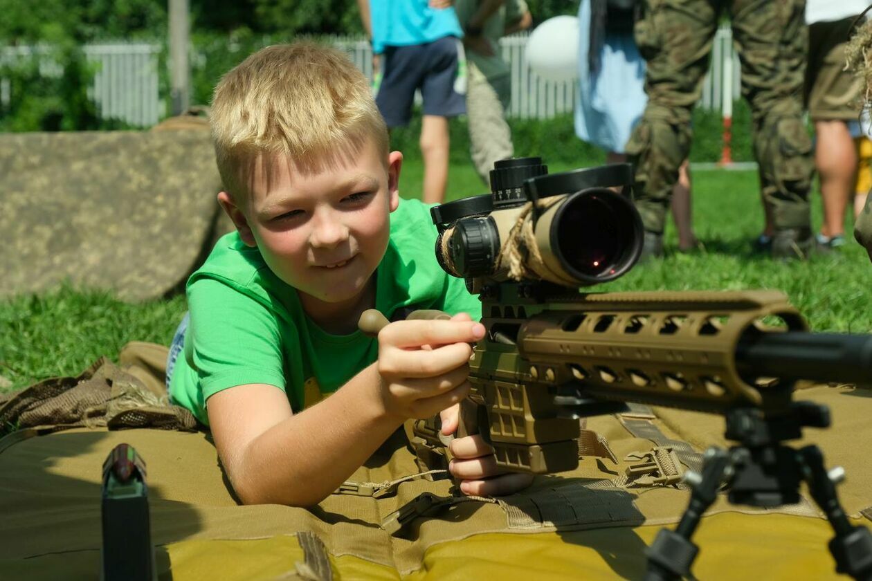  Święto Wojska Polskiego: piknik na Błoniach pod Zamkiem (zdjęcie 13) - Autor: Maciej Kaczanowski