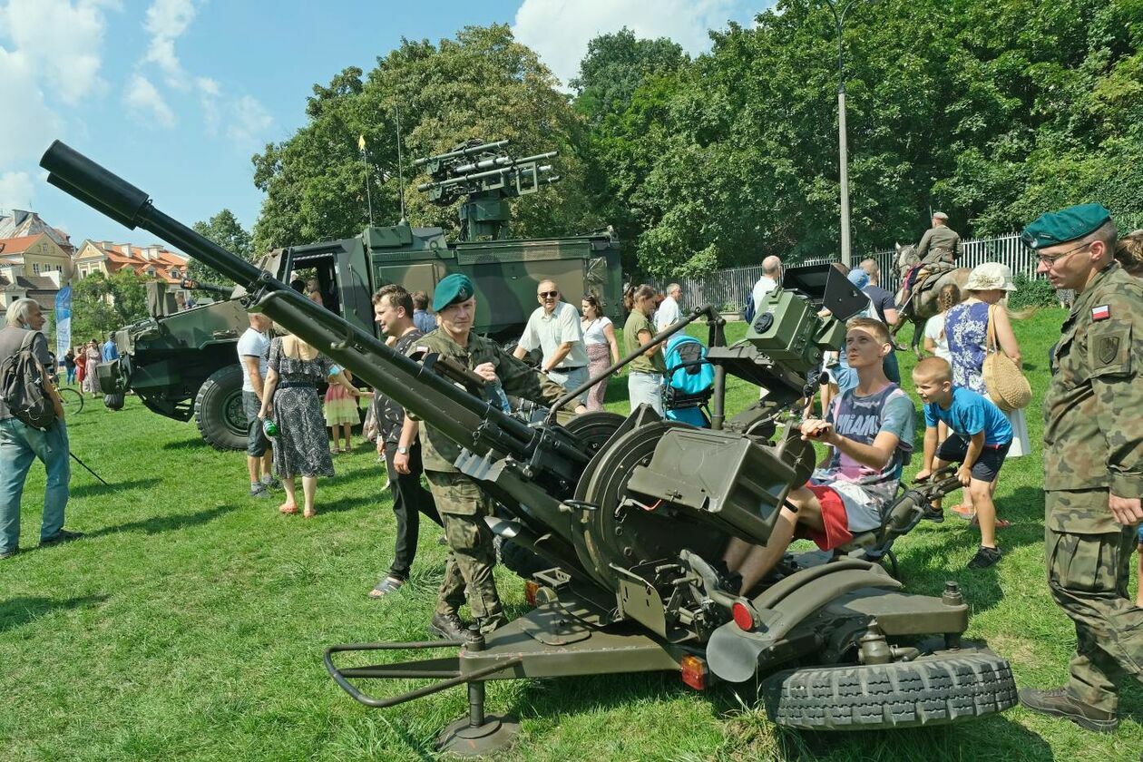  Święto Wojska Polskiego: piknik na Błoniach pod Zamkiem (zdjęcie 9) - Autor: Maciej Kaczanowski