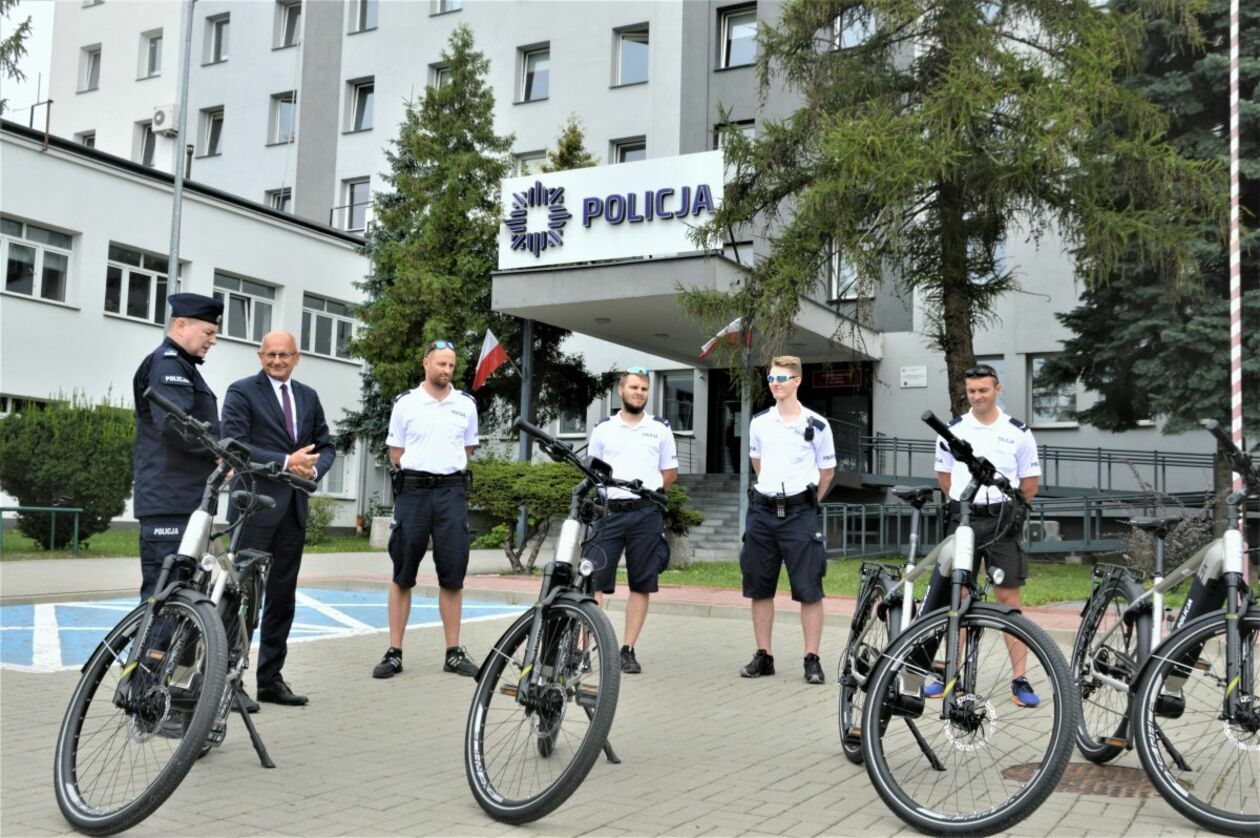  Elektryczne rowery dla lubelskich policjantów (zdjęcie 3) - Autor: Policja